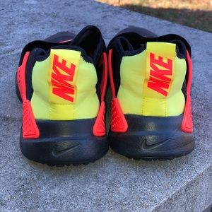 huaraches black size 6